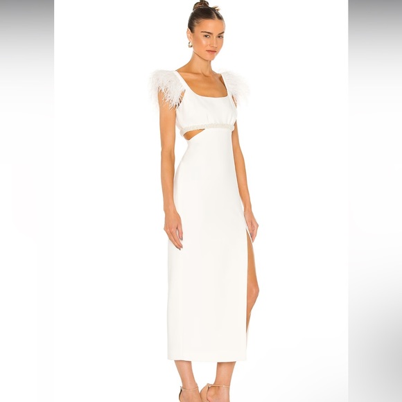 Taliah Gown in White - Picture 2 of 6